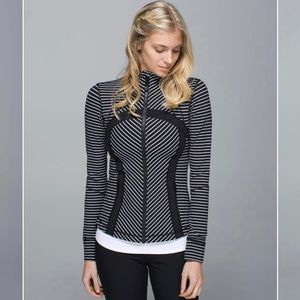 Lululemon Define Jacket (US 6)